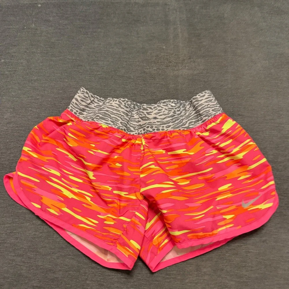 Nike Dri-FIT Kids Pink Orange Abstract Print Running Shorts Size Medium M